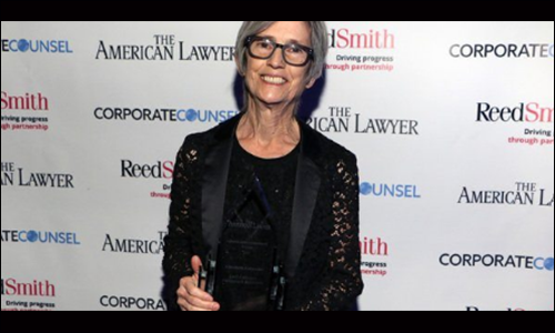 Elizabeth Cabraser Accepts Lifetime Achievement Award at The American Lawyer’s 2019 “Industry Awards”