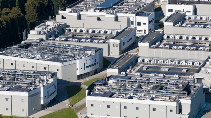 Power plant data centers